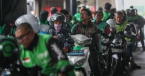 Rencana Kenaikan Tarif Ojek Online (ojol) Sebesar 15% oleh Kemenhub